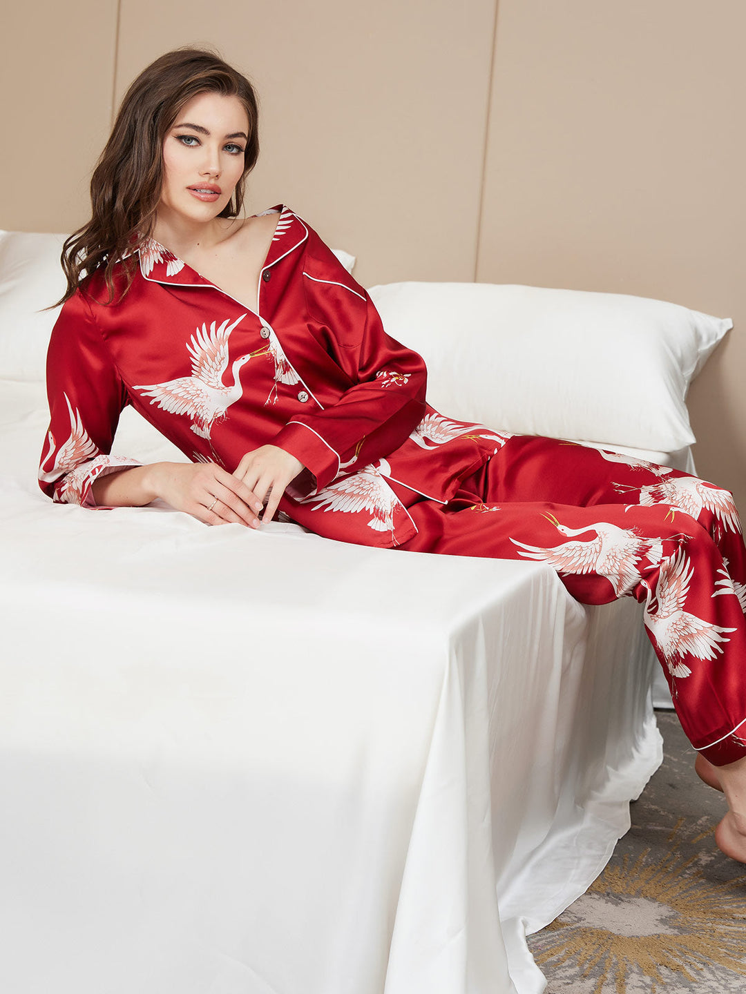 19 Mommy 2Pcs Pure Silk Printed Classic Binding Trim Women's Pajama Set.