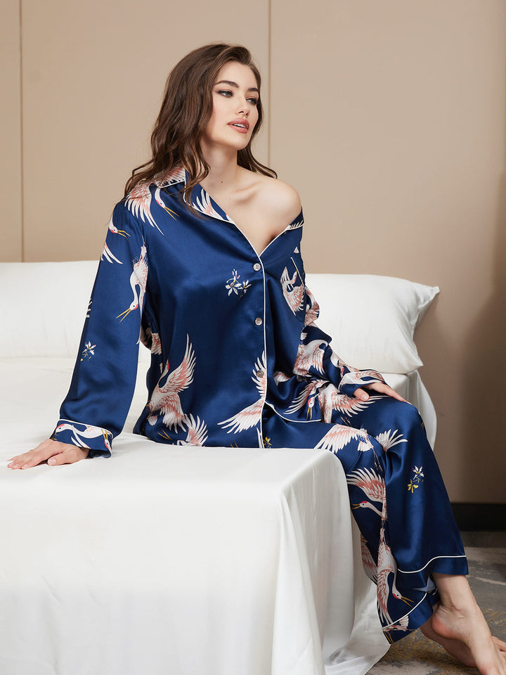 19 Mommy 2Pcs Pure Silk Printed Classic Binding Trim Women's Pajama Set.