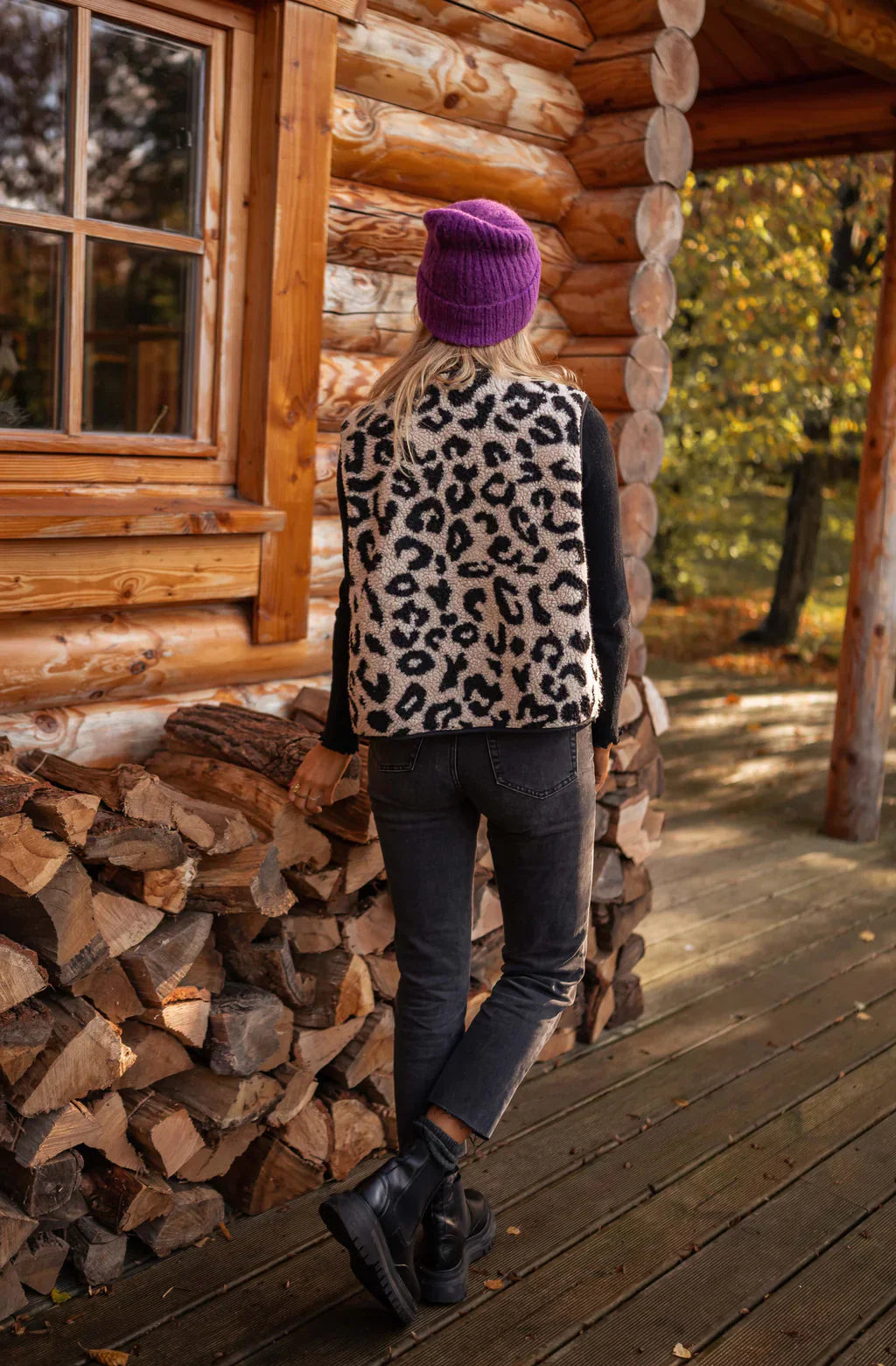 ASTRID™ | The Leopard Knitted Vest
