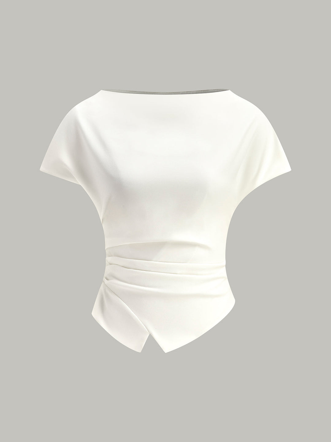T-shirt con orlo asimmetrico e arricciature