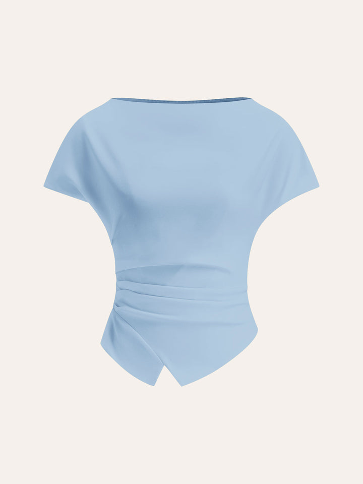 T-shirt con orlo asimmetrico e arricciature