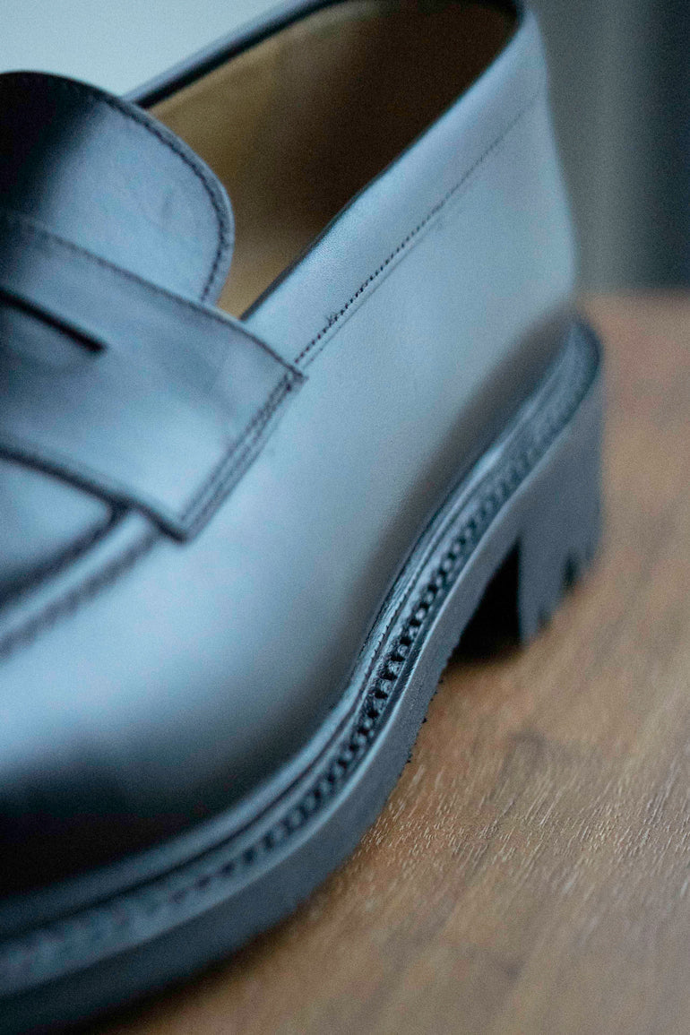 Joe - Black Leather Moccasin Shoes