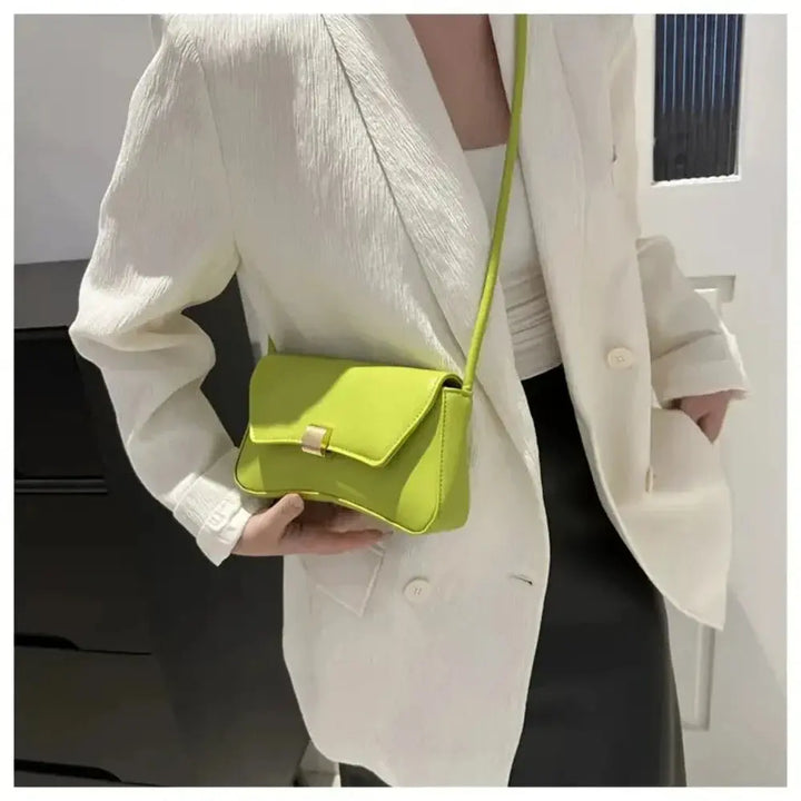 Borsa a tracolla Daphne Retro Flap